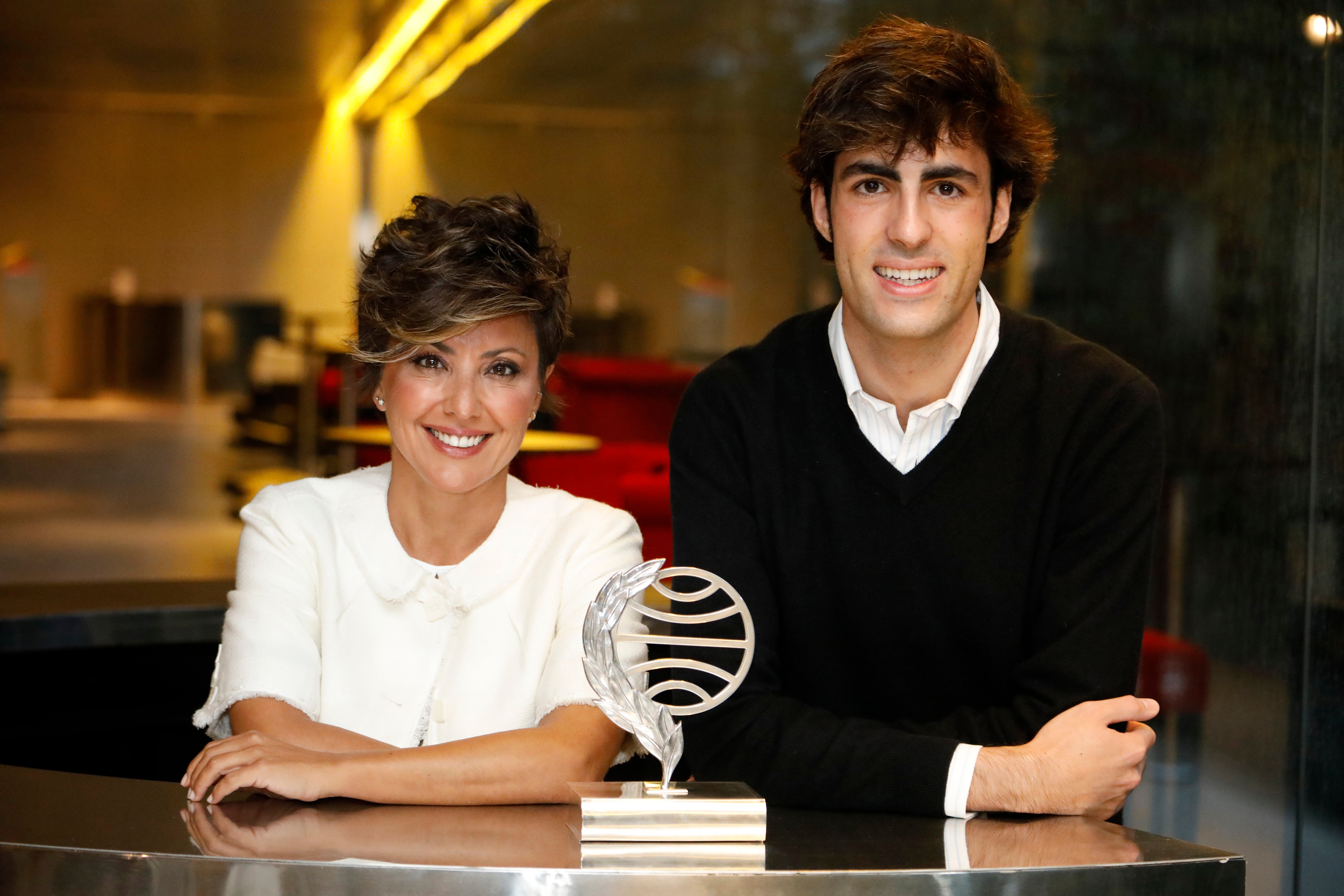 Sonsoles Ónega: "El foco del Premio Planeta es muy cegador" Sonsoles Ónega: "El foco del Premio Planeta es muy cegador"