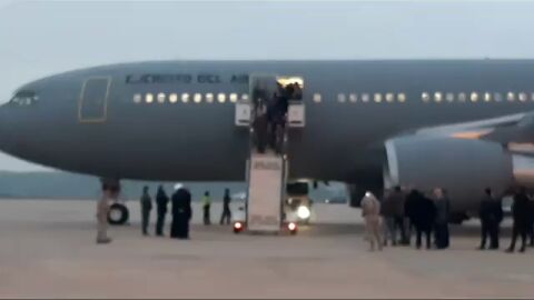 Llegada a la base aérea de Torrejón más de un centenar de españoles evacuados de Gaza.
