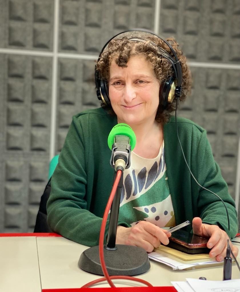 Entrevista a la alcaldesa de Santiago, Goretti Sanmartín, en ONDA CERO Entrevista a la alcaldesa de Santiago, Goretti Sanmartín, en ONDA CERO