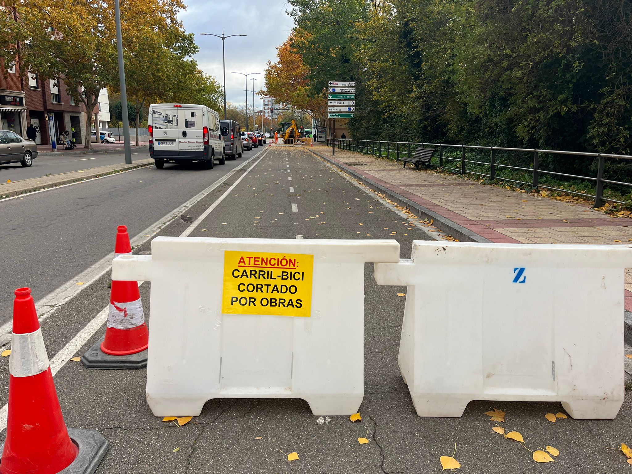 Comienzan la eliminación del carril bici de Avda Gijón Comienzan la eliminación del carril bici de Avda Gijón