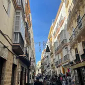 Una calle comercial del centro de Cádiz Una calle comercial del centro de Cádiz