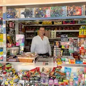 Jose Tirado, propietario del Kiosko Tirado, en la Divina Pastora Jose Tirado, propietario del Kiosko Tirado, en la Divina Pastora