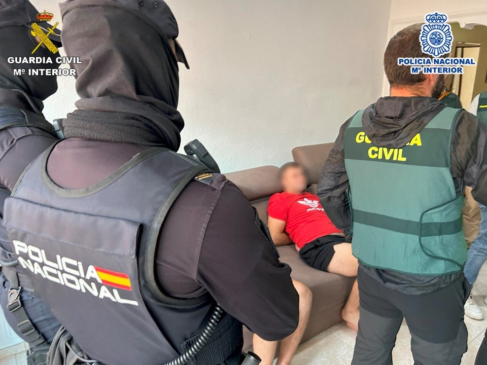 Desmantelada en Alicante una banda altamente especializa que asaltó cien viviendas en cuatro provincias Desmantelada en Alicante una banda altamente especializa que asaltó cien viviendas en cuatro provincias