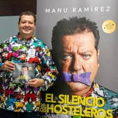 Manu Ramírez en la presentación de su libro Manu Ramírez en la presentación de su libro