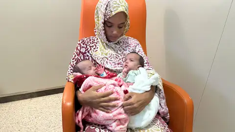 Dues germanes siameses de Mauritània han estat separades amb èxit a l'hospital Sant Joan de Déu. Dues germanes siameses de Mauritània han estat separades amb èxit a l'hospital Sant Joan de Déu.