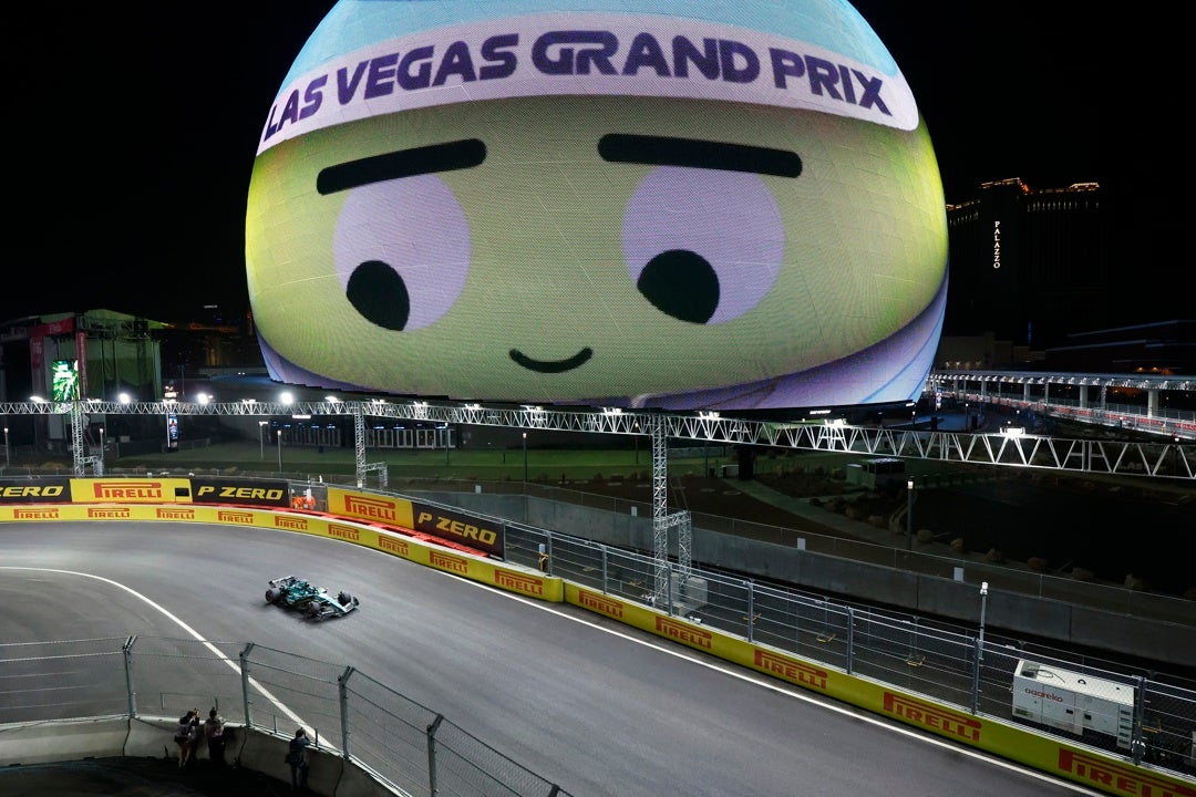 Sainz y Alonso brillan en el caos de Las Vegas Sainz y Alonso brillan en el caos de Las Vegas
