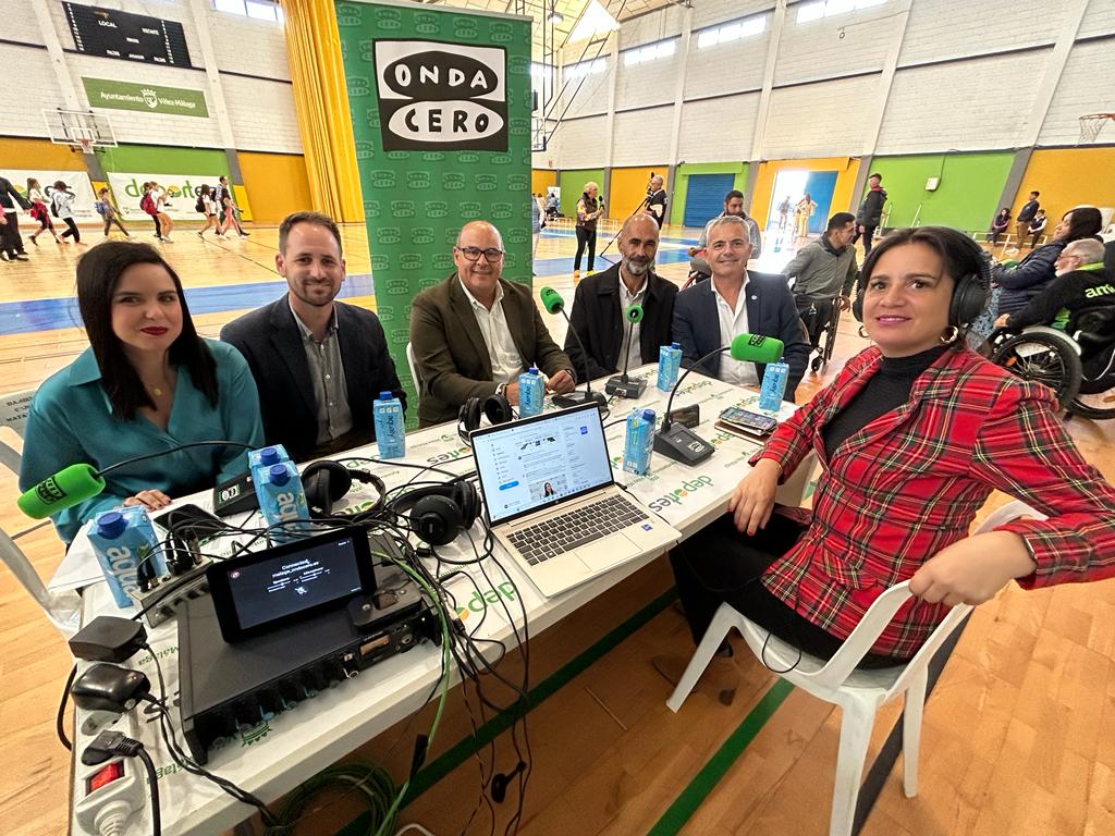 Programa especial desde el pabellón 'Paco Aguilar' en Vélez-Málaga Programa especial desde el pabellón 'Paco Aguilar' en Vélez-Málaga