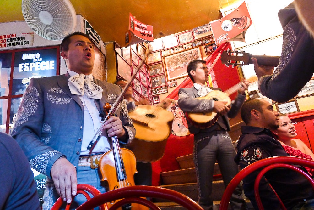 Viaje a México a ritmo de Mariachi Viaje a México a ritmo de Mariachi
