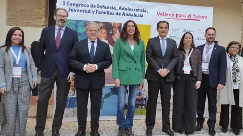El Congreso sobre Infancia, adolescencia, juventud incide en la importancia de la familia en el proceso educativo El Congreso sobre Infancia, adolescencia, juventud incide en la importancia de la familia en el proceso educativo