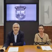 20-11 Gaspar Llamazares y Cristina Pontón, concejales de Izquierda Unida Convocatoria por Oviedo