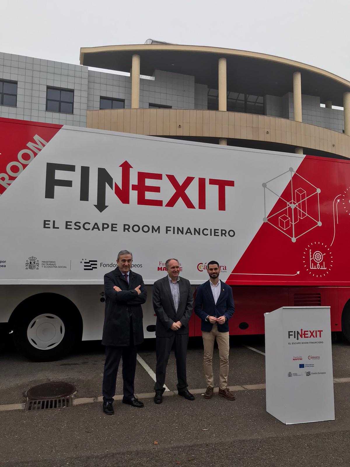 Los jóvenes castellonenses aprenden sobre economía a través de un 'scape room' financiero Los jóvenes castellonenses aprenden sobre economía a través de un 'scape room' financiero