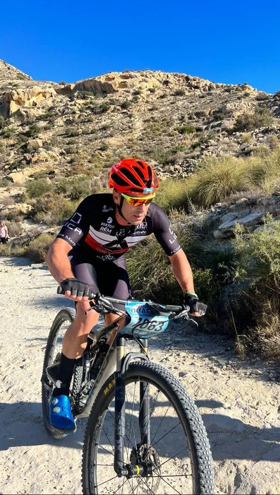 El ciclista ilicitano José Carlos Núñez, ganador en la prueba de relevos El ciclista ilicitano José Carlos Núñez, ganador en la prueba de relevos