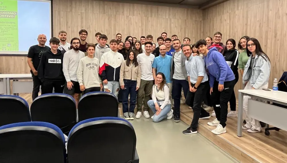 Alexis Martín Tamayo 'Mr. Chip', en la apertura del IV Curso de Periodismo Deportivo de la UMH de Elche