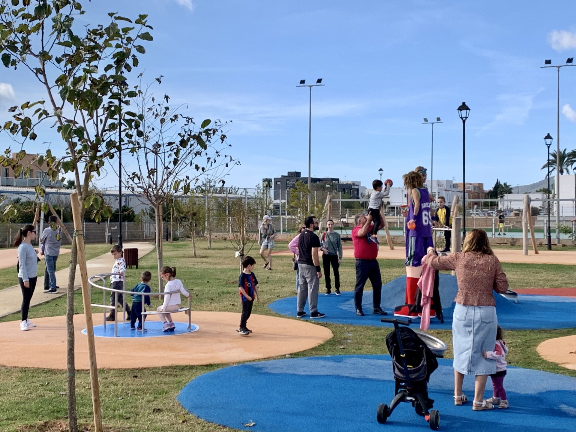 Sant Josep de Sa Talaia inaugura un parque infantil pionero en Ibiza en integridad e inclusión Sant Josep de Sa Talaia inaugura un parque infantil pionero en Ibiza en integridad e inclusión