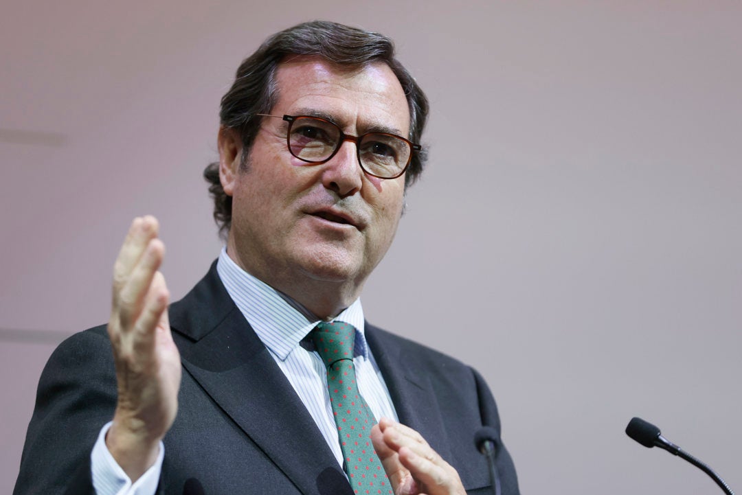 Los empresarios proponen subir el salario mínimo un 6% en dos años Los empresarios proponen subir el salario mínimo un 6% en dos años