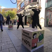 Arranca la campaña de "Bonos Comercio" con un flashmob Arranca la campaña de "Bonos Comercio" con un flashmob