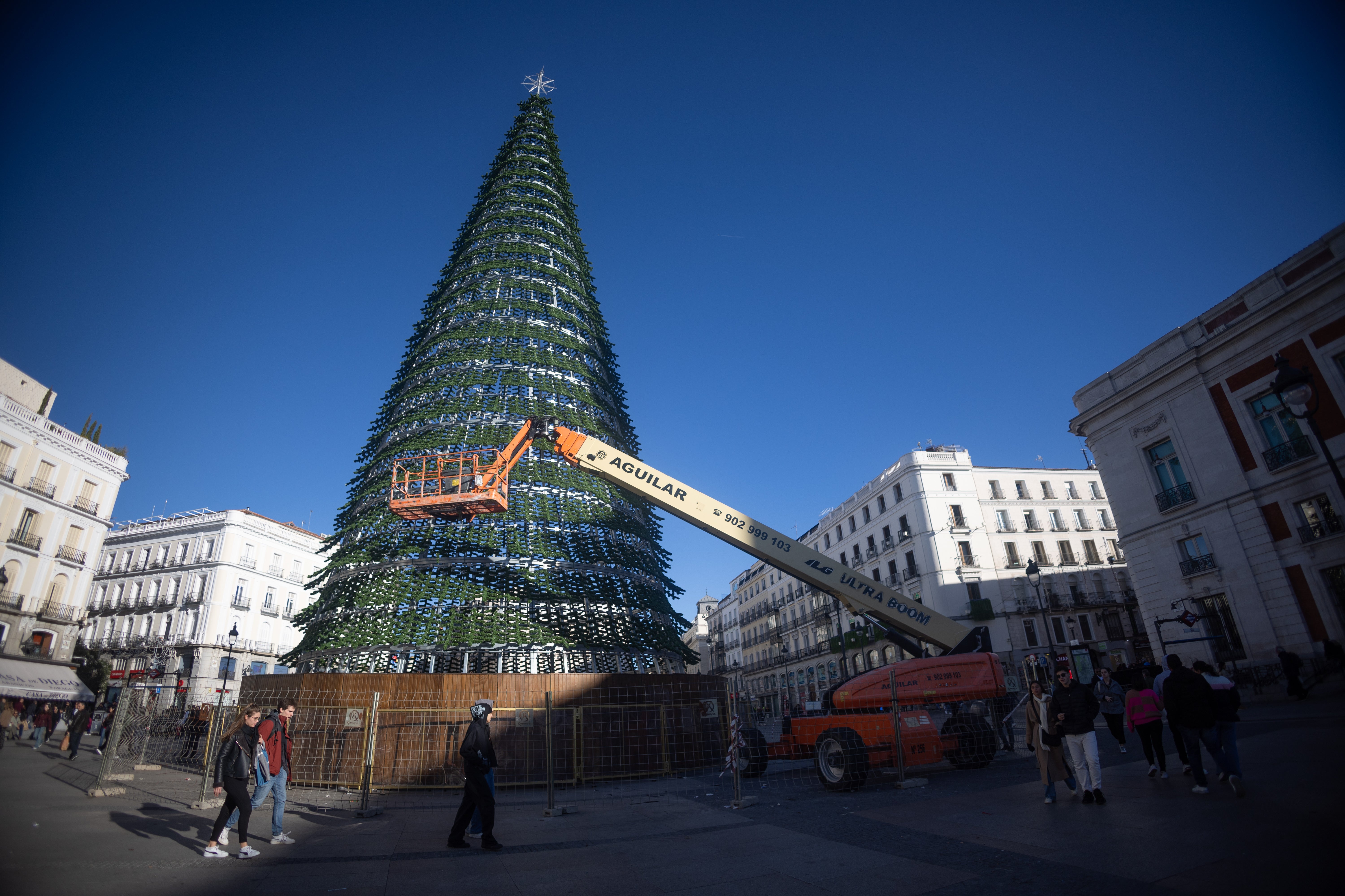 Cuándo y a qué hora encienden las luces de Navidad en Madrid: los mejores sitios para verlas Cuándo y a qué hora encienden las luces de Navidad en Madrid: los mejores sitios para verlas