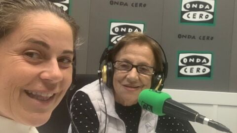 Ainoa Lloret y Fina Llorca nos invitan a practicar Karma Yoga. 