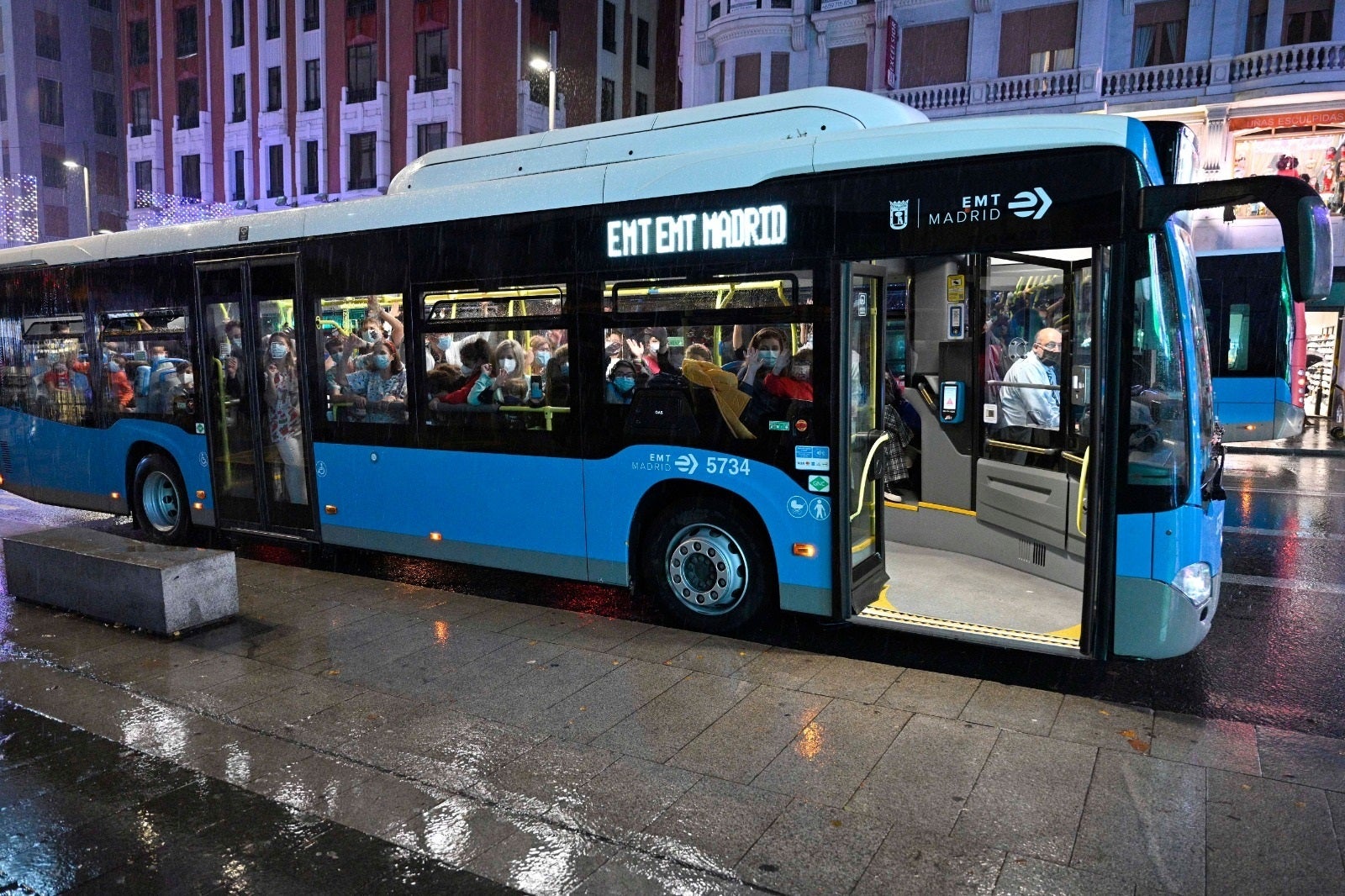 Más de 1.000 personas se examinan para ser conductores de la EMT en Madrid Más de 1.000 personas se examinan para ser conductores de la EMT en Madrid