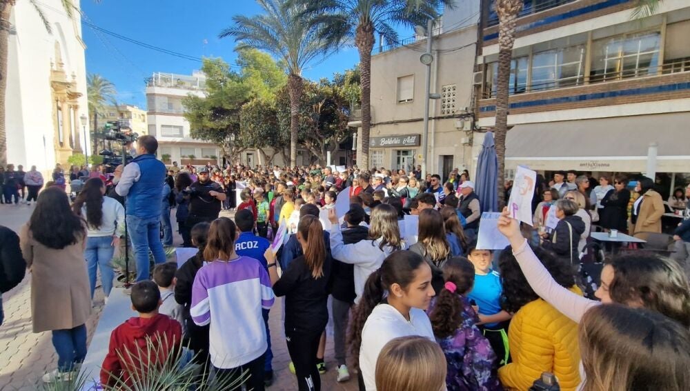 Ayuntamiento y ciudadanía, unidos en la repulsa de la Violencia de Género y la agresión sufrida por una menor del municipio