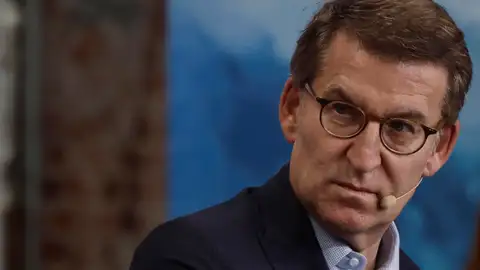 El presidente del PP, Alberto Núñez Feijóo, en el acto de su partido con motivo del Día Internacional de la Eliminación de la Violencia contra la Mujer. El presidente del PP, Alberto Núñez Feijóo, en el acto de su partido con motivo del Día Internacional de la Eliminación de la Violencia contra la Mujer.
