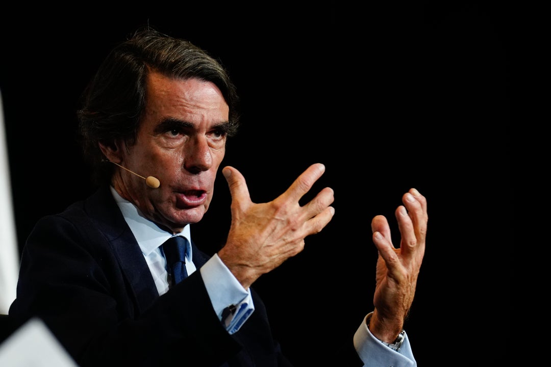 Aznar cree que la Ley de Amnistía ya recoge la "posible sentencia" favorable del Tribunal Constitucional Aznar cree que la Ley de Amnistía ya recoge la "posible sentencia" favorable del Tribunal Constitucional