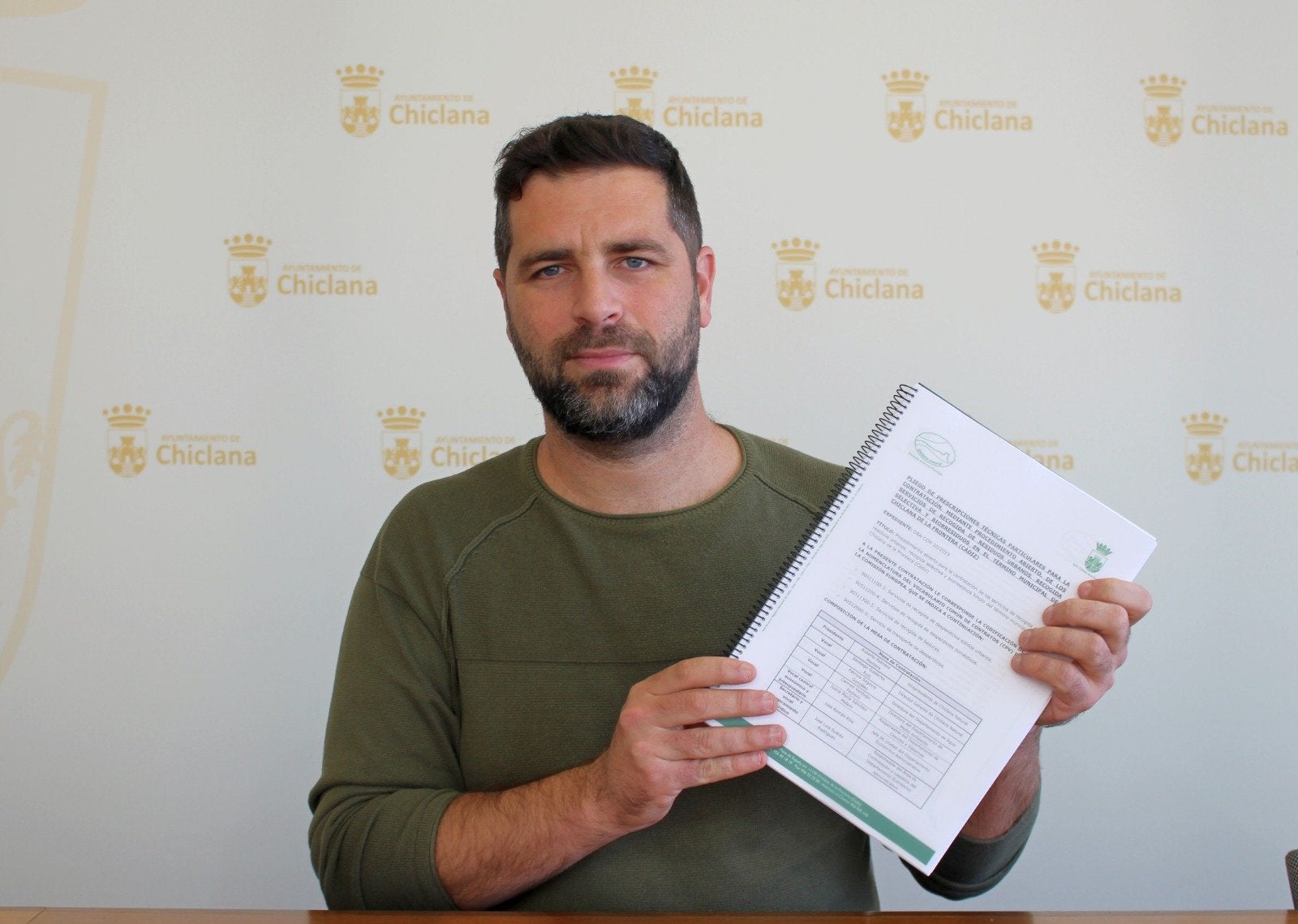 El nuevo contrato de recogida de residuos de Chiclana incrementará en 3 millones de euros su inversión El nuevo contrato de recogida de residuos de Chiclana incrementará en 3 millones de euros su inversión