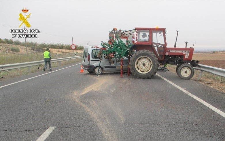 Investigan a un conductor por un delito de lesiones imprudentes tras un accidente en Campo de Criptana Investigan a un conductor por un delito de lesiones imprudentes tras un accidente en Campo de Criptana