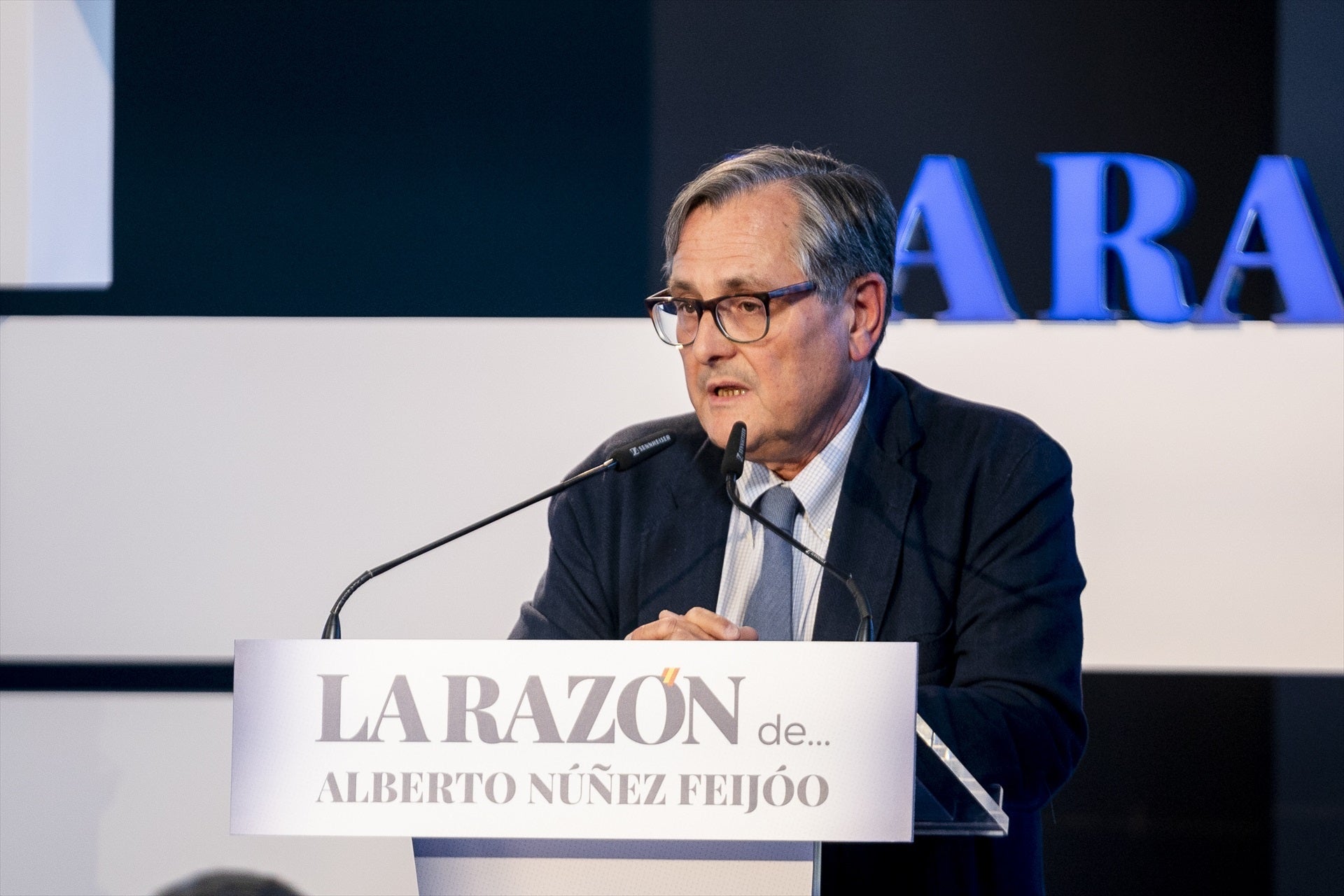 Paco Marhuenda: "Lo más bonito de esta profesión es no saber cómo se va a desarrollar el día" Paco Marhuenda: "Lo más bonito de esta profesión es no saber cómo se va a desarrollar el día"