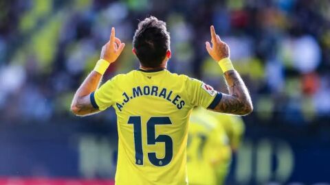 Morales celebra su hat trick ante Osasuna