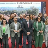 Presentación del proyecto "Oleoturismo" en la Diputación de Ciudad Real Presentación del proyecto "Oleoturismo" en la Diputación de Ciudad Real