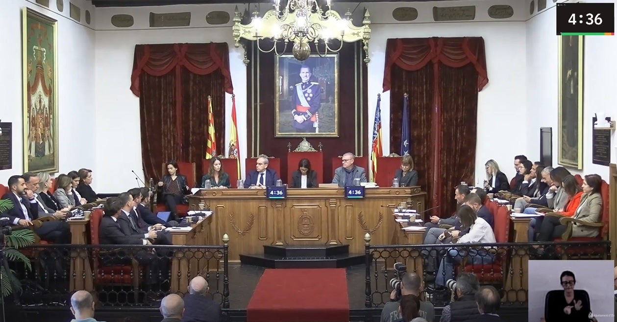 PP y Vox de Elche aprueban en solitario en el pleno municipal el Reglamento Orgánico Municipal PP y Vox de Elche aprueban en solitario en el pleno municipal el Reglamento Orgánico Municipal