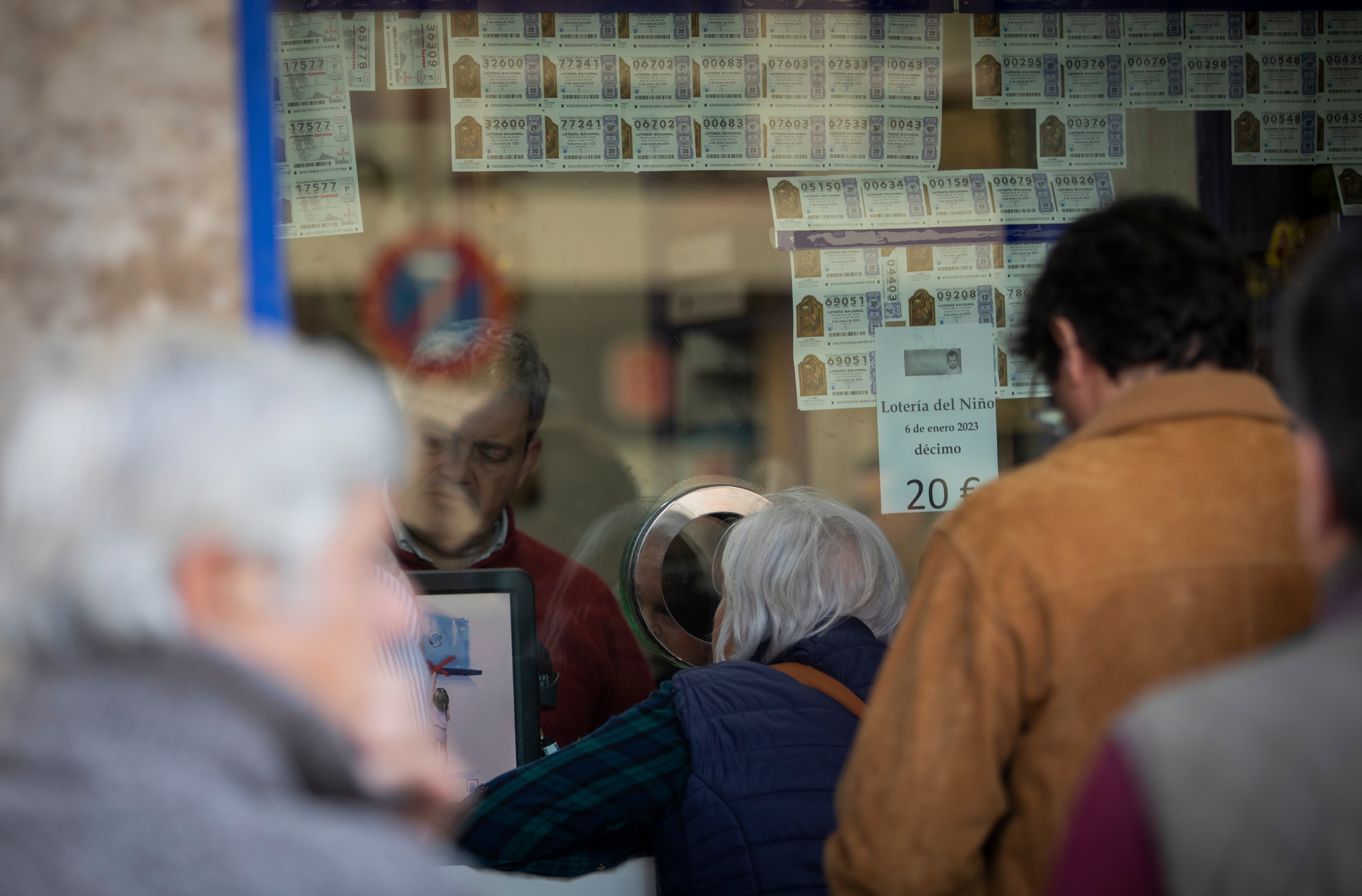 Cuánto dinero toca en la Lotería de Navidad por décimo premiado Cuánto dinero toca en la Lotería de Navidad por décimo premiado