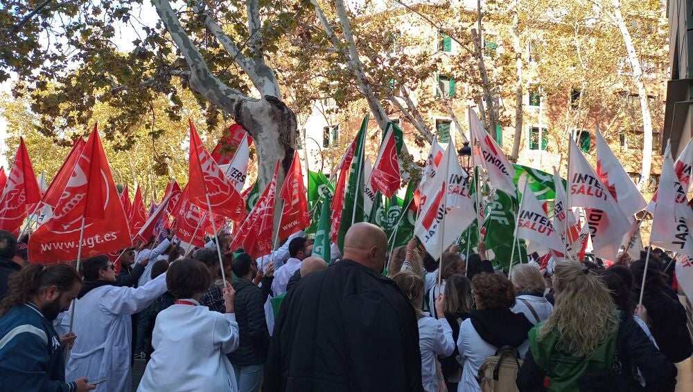 Los sindicatos volverán a concentrarse en Diciembre