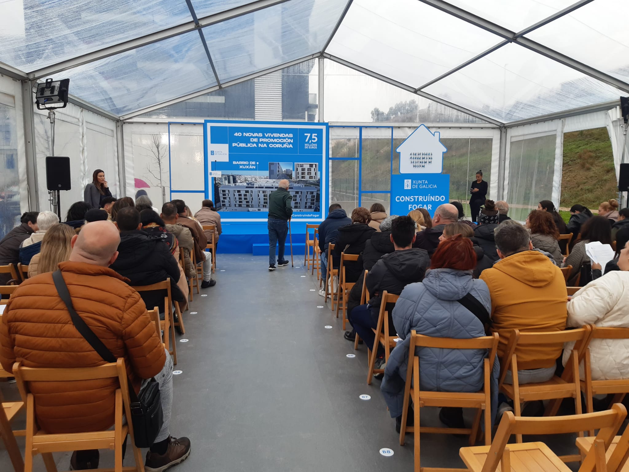Felicidad en Xuxán entre los 40 nuevos inquilinos de las viviendas de alquiler autonómicas Felicidad en Xuxán entre los 40 nuevos inquilinos de las viviendas de alquiler autonómicas