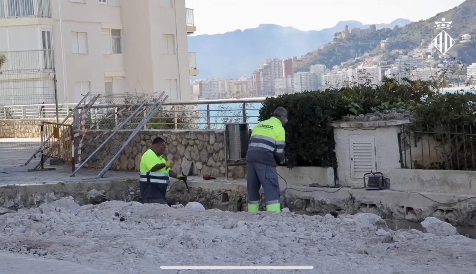 El Ayuntamiento de Cullera actúa en la Isla de los Pensamientos El Ayuntamiento de Cullera actúa en la Isla de los Pensamientos
