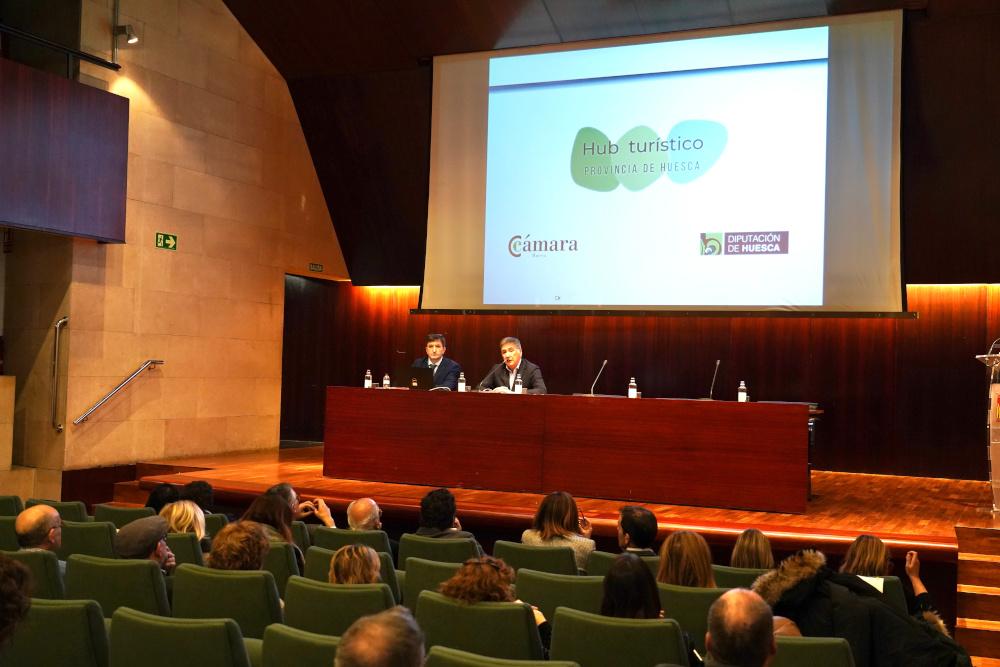 El Hub turístico plantea 36 propuestas para proyectar el sector en Huesca El Hub turístico plantea 36 propuestas para proyectar el sector en Huesca