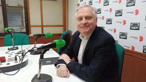 Francisco Cañizares en los estudios de Onda Cero Ciudad Real