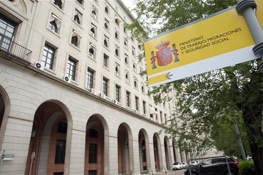 Los cambios en las cuantías del subsidio por desempleo: así irá bajando cada semestre Los cambios en las cuantías del subsidio por desempleo: así irá bajando cada semestre