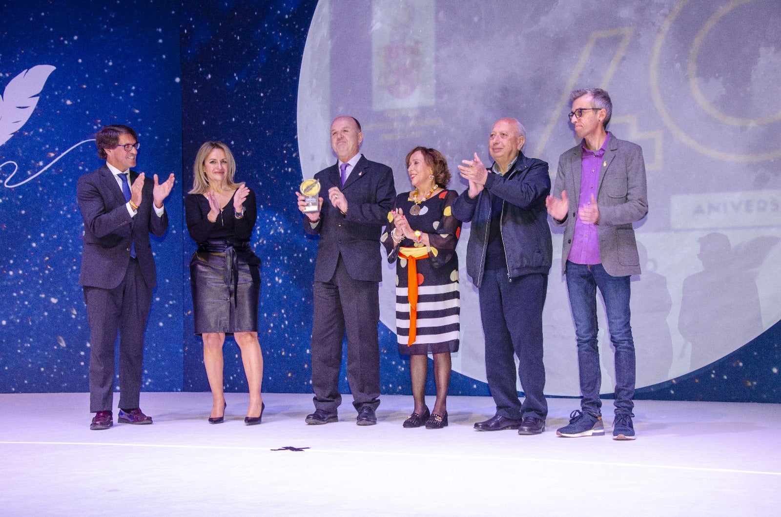 Elche, Elda, Crevillent y Santa Pola brillan con luz propia en los Premios a la Cultura Alicantina Miguel Hernández Elche, Elda, Crevillent y Santa Pola brillan con luz propia en los Premios a la Cultura Alicantina Miguel Hernández