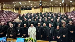 Los obispos españoles niegan que el papa les haya dado "un tirón de orejas" a cuenta de los abusos en la Iglesia