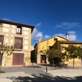 Casas en la plaza de Chimillas, en Huesca