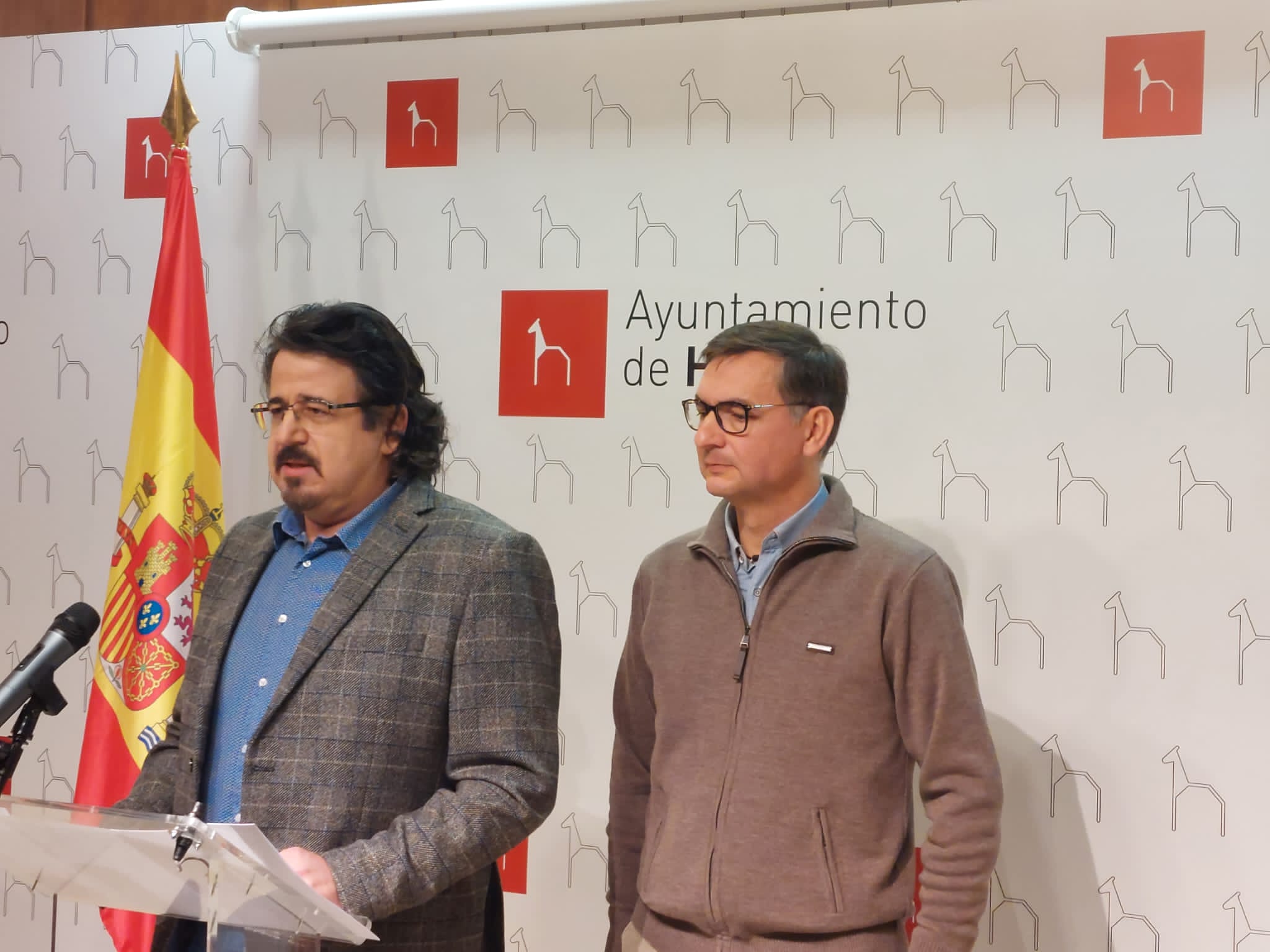 Vox atribuye a Laborda "supuestas irregularidades" mientras era portavoz Vox atribuye a Laborda "supuestas irregularidades" mientras era portavoz