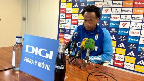 28-11 Romario Ibarra en la sala de prensa del Requex&oacute;n