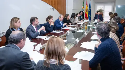 La Junta destinará en 2024 un total de 288 millones para la financiación municipal, un 2,5% más que en 2023 La Junta destinará en 2024 un total de 288 millones para la financiación municipal, un 2,5% más que en 2023