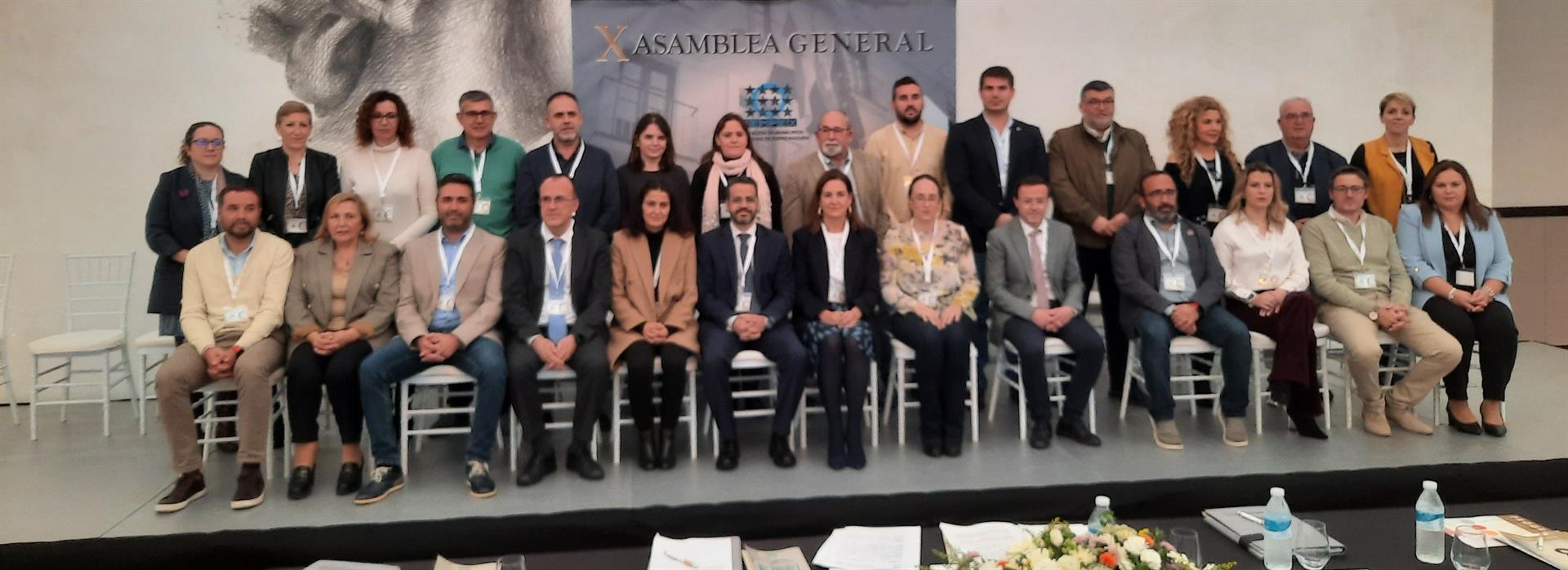 El alcalde de Olivenza, Manuel José González Andrade, es elegido nuevo presidente de la Fempex por unanimidad El alcalde de Olivenza, Manuel José González Andrade, es elegido nuevo presidente de la Fempex por unanimidad