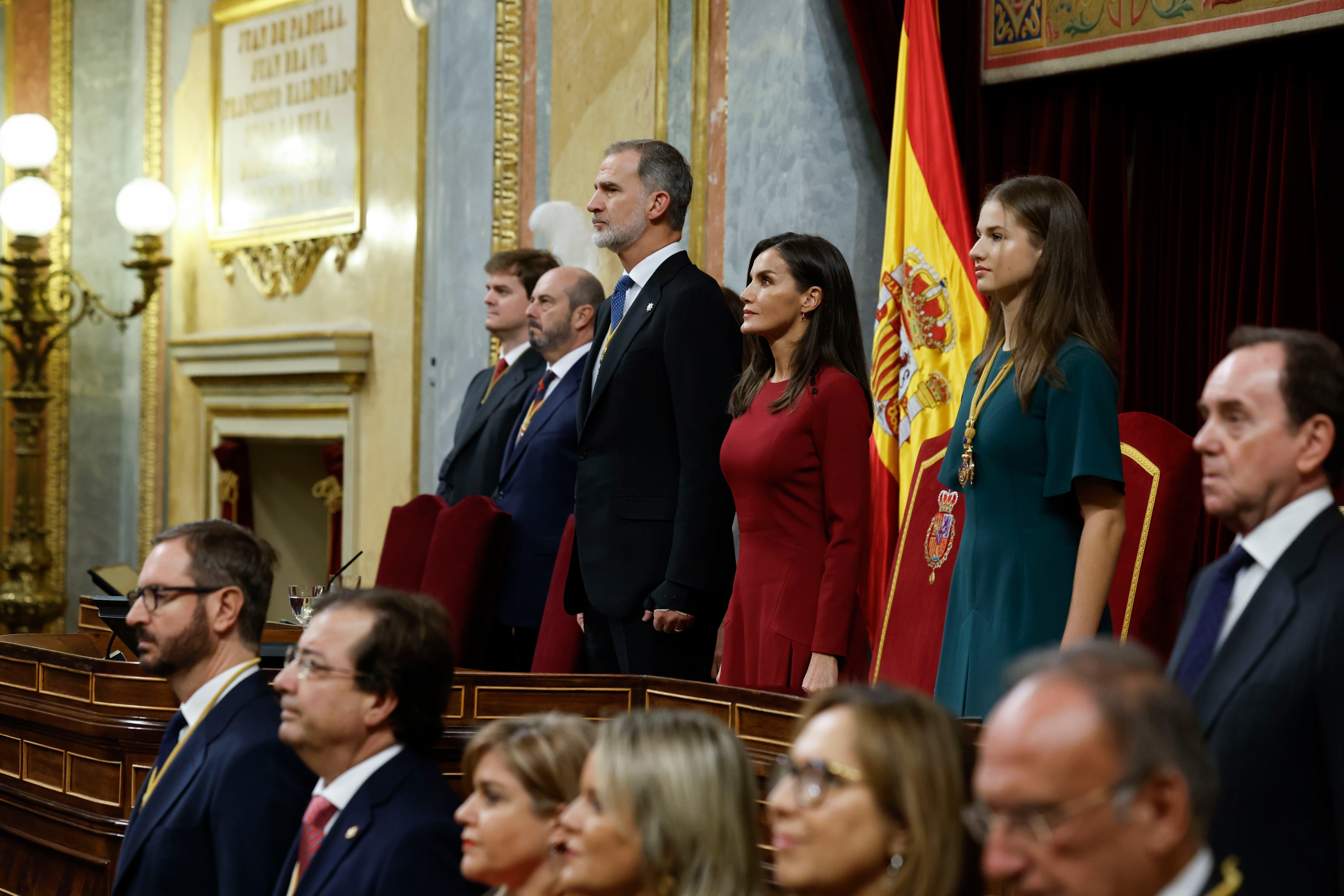 Así ha sido el Acto de Apertura de la XV Legislatura: el discurso del rey en el Congreso Así ha sido el Acto de Apertura de la XV Legislatura: el discurso del rey en el Congreso