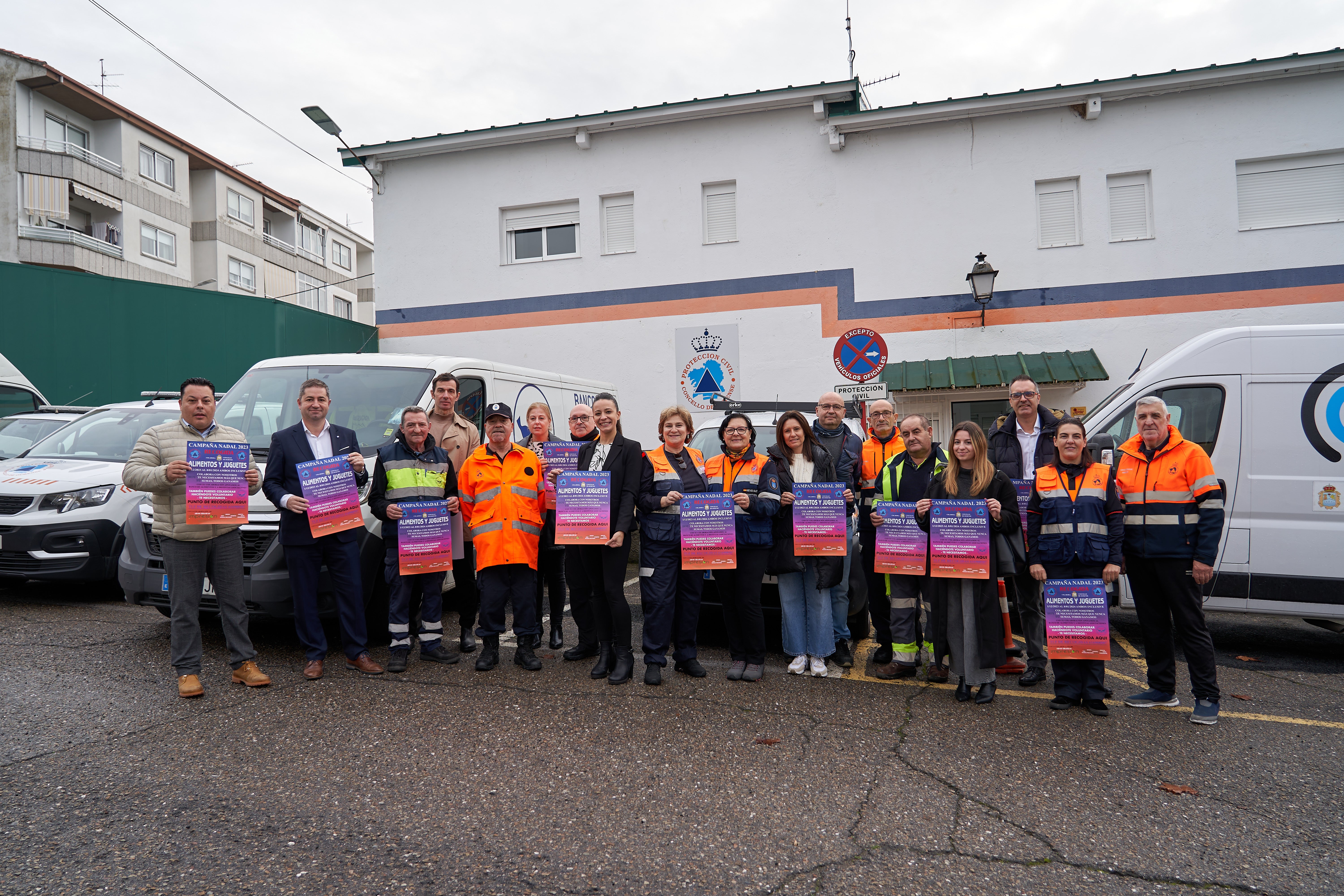 Protección Civil inicia unha nova campaña de Nadal de recollida de alimentos e xoguetes Protección Civil inicia unha nova campaña de Nadal de recollida de alimentos e xoguetes