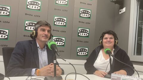 Marcos Zaragoza, alcalde de la Vila Joiosa, en los estudios de Onda Cero Marina Baixa.