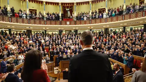 Los reyes en la apertura de la XV Legislatura Los reyes en la apertura de la XV Legislatura